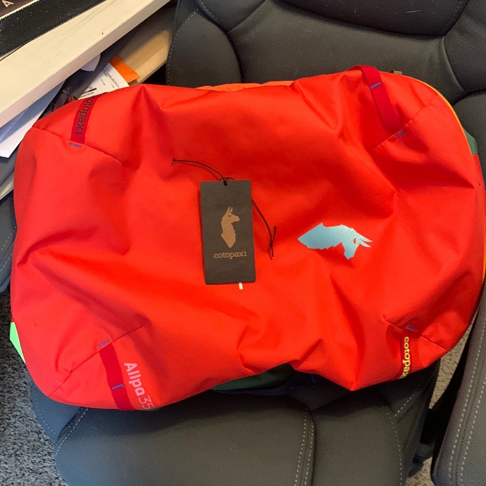 NWT Cotopaxi Allpa 35 Travel Pack Del Dia